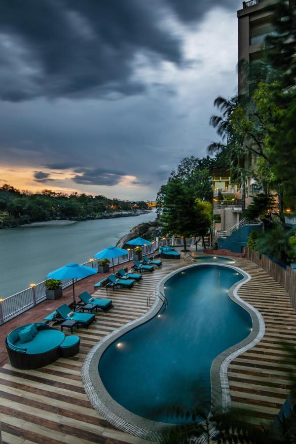 Lemon Tree Premier, Rishikesh Hotel Екстериор снимка