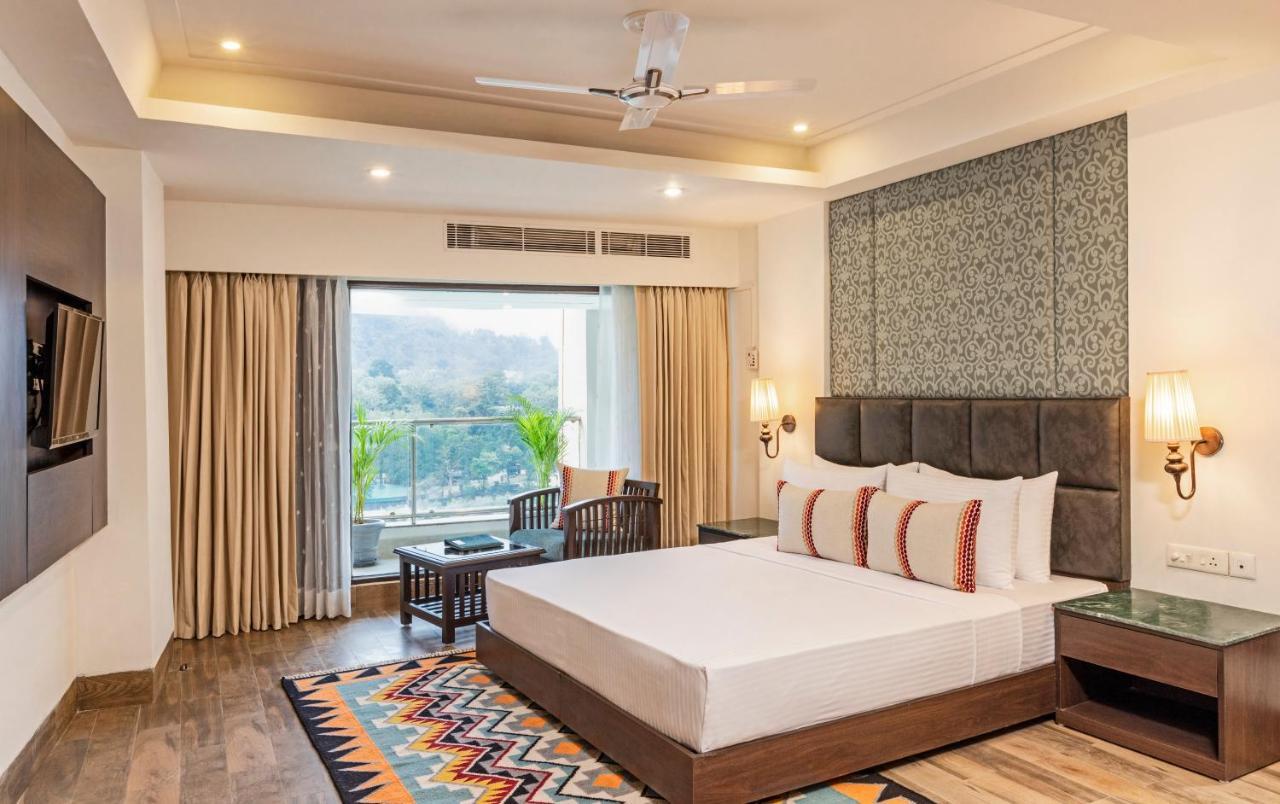 Lemon Tree Premier, Rishikesh Hotel Екстериор снимка